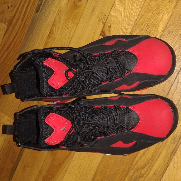 Jordan True Flight Black And Red Sneakers - Picture 2 of 8